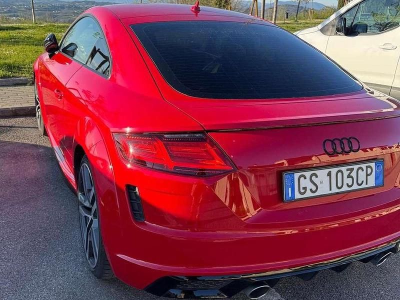 Usata Audi TT Ambiente 245 CV (180 kW) 2019 Rosso Coupé