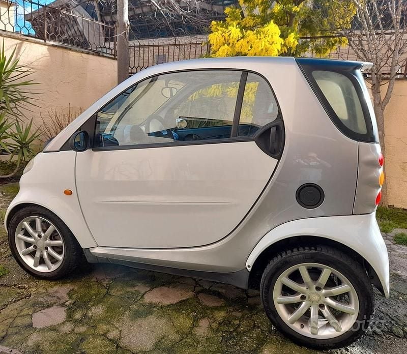 Usata 2000 Smart ForTwo Coupé Coupé | 2100 € (Super prezzo) - Immagine 1/4