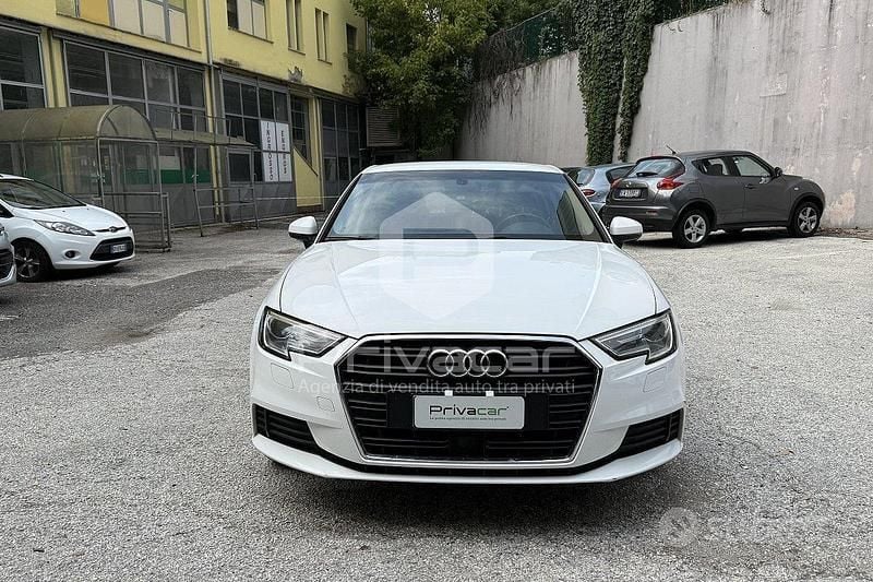 Usata Audi A3 Sportback Admired 150 CV (110 kW) 2018 Bianco Utilitaria