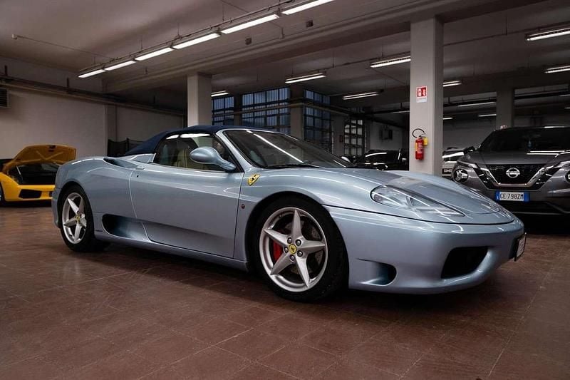 Usata Ferrari 360 400 CV (294 kW) 2002 Other Cabrio