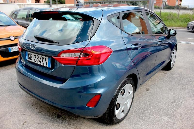 Usata Ford Fiesta 74 CV (54 kW) 2020 Grigio Utilitaria