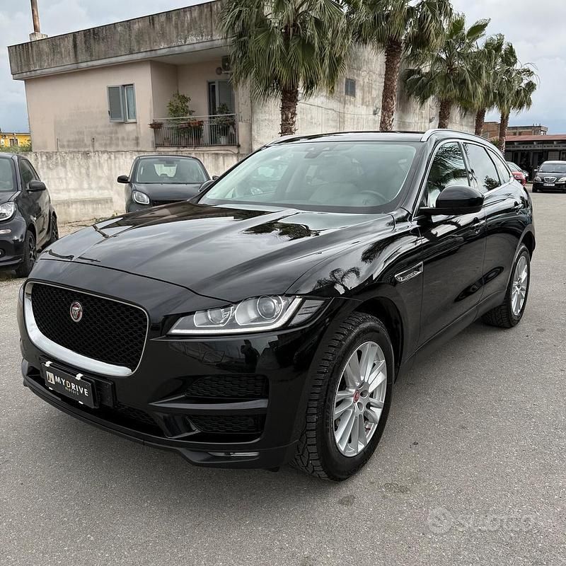 Usata Jaguar F-Pace R-Sport 180 CV (132 kW) 2019 Nero SUV