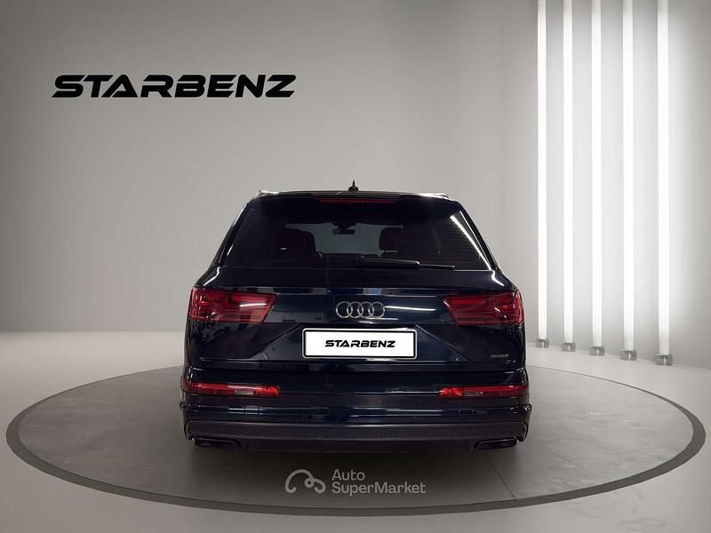 Usata Audi Q7 Business Plus 272 CV (200 kW) 2017 Blu/azzurro SUV