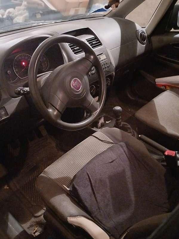 Usata Fiat Sedici Emotion 120 CV (88 kW) 2009 Oro SUV