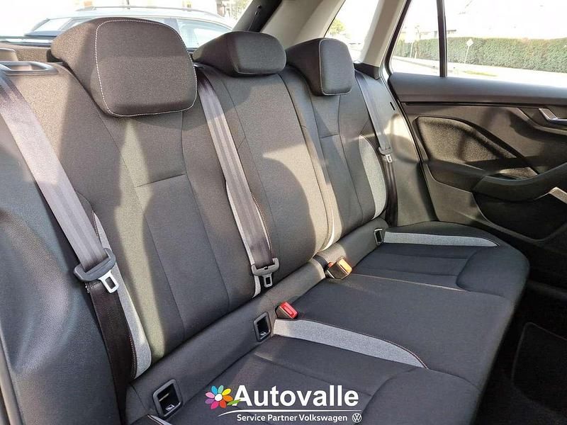 Usata Skoda Kamiq Selection 95 CV (69 kW) 2025 Grigio SUV