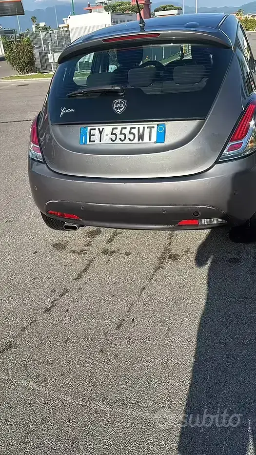 Usata Lancia Ypsilon 69 CV (50 kW) 2015 Utilitaria