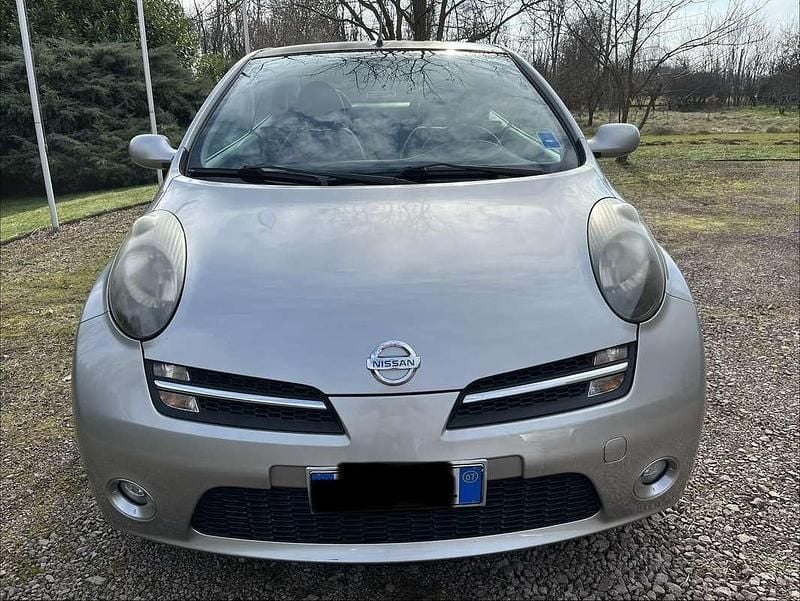 Usata Nissan Micra C+C Tekna 110 CV (80 kW) 2007 Argento Cabrio