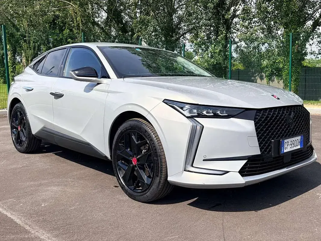 Usata DS Automobiles DS4 Performance Line Plus 131 CV (96 kW) 2023 Argento SUV
