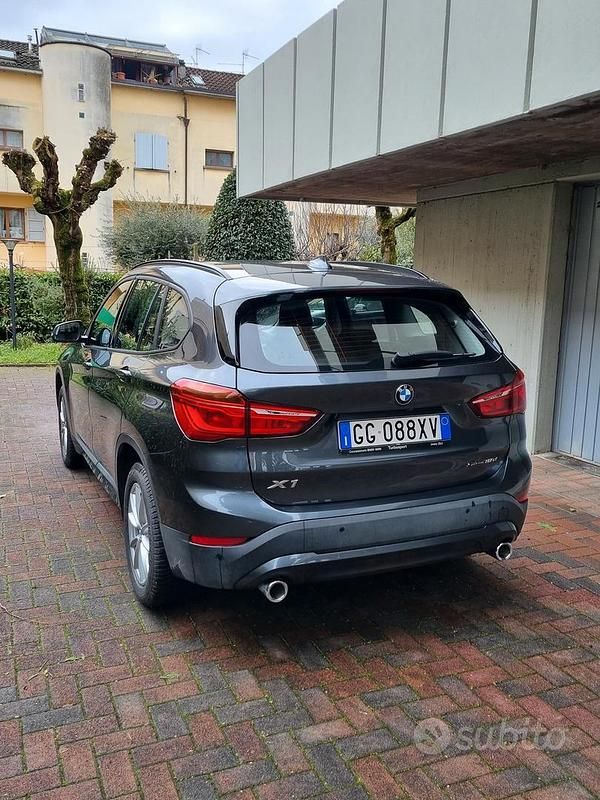 Usata BMW X1 Advantage 150 CV (110 kW) 2021 Grigio SUV