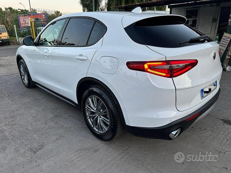 Usata Alfa Romeo Stelvio 160 CV (117 kW) 2019 Bianco SUV