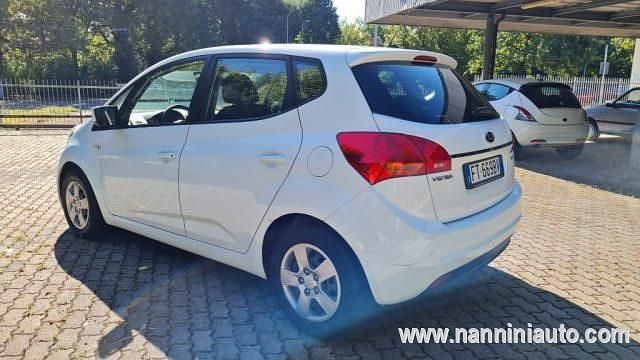 Usata Kia Venga Active 90 CV (66 kW) 2018 Bianco Utilitaria