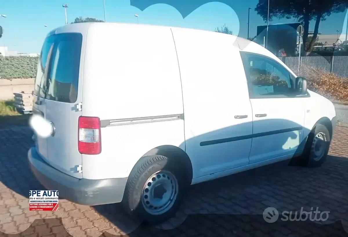 Usata VW Caddy 105 CV (77 kW) 2009 Bianco Monovolume