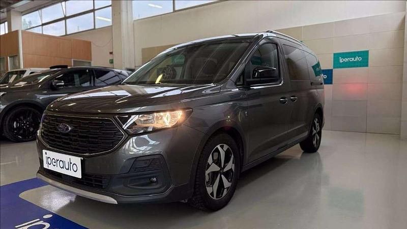 Usata Ford Tourneo Connect Active 114 CV (83 kW) 2023 Grigio metallizzato Monovolume