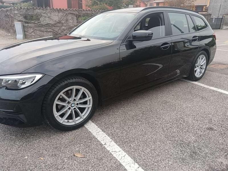 Usata BMW 318 156 CV (114 kW) 2021 Nero Station wagon