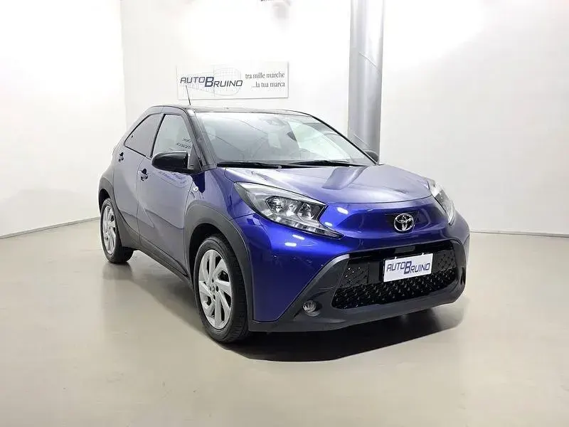 Usata Toyota Aygo X Trend 72 CV (52 kW) 2022 Blu SUV
