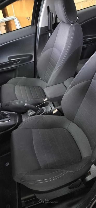 Usata Alfa Romeo Giulietta 120 CV (88 kW) 2017 Nero Utilitaria