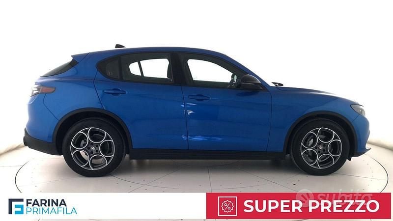 Usata Alfa Romeo Stelvio Sprint 160 CV (117 kW) 2024 Blu SUV