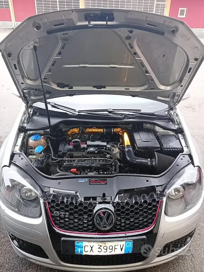 Usata VW Golf IV GTI 200 CV (147 kW) 2005 Grigio Berlina