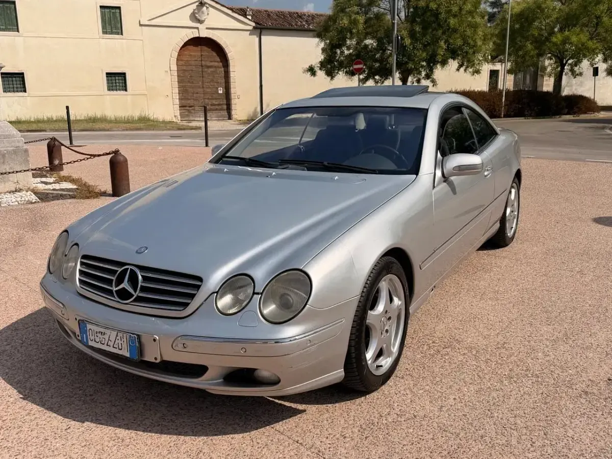 Usata Mercedes CL500 306 CV (225 kW) 2002 Argento Coupé
