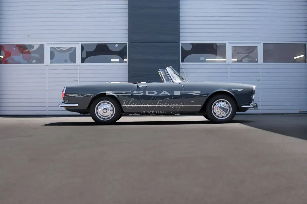 Usata Alfa Romeo 2600 145 CV (106 kW) 1963 Grigio Cabrio