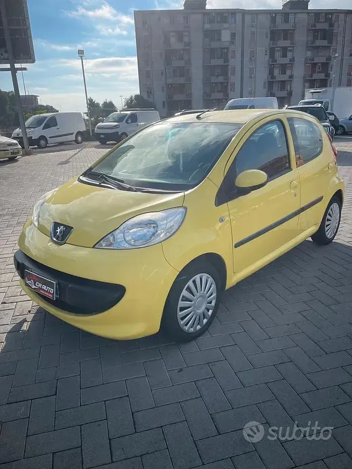 Usata Peugeot 107 54 CV (39 kW) 2007 Utilitaria