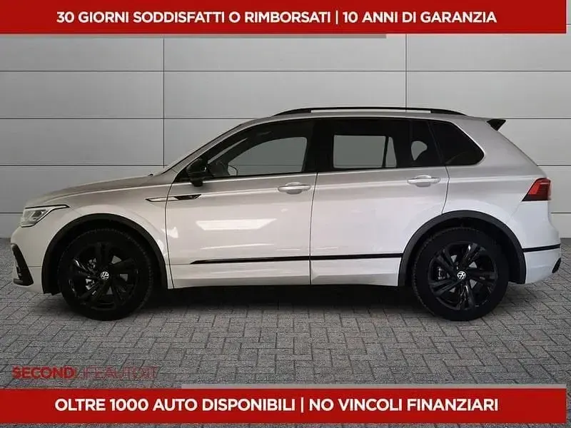 Usata VW Tiguan R-line 150 CV (110 kW) 2024 Argento SUV