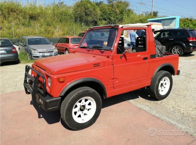 Rosso Usata 1989 Suzuki Samurai SUV | 5500 € - Immagine 1/4