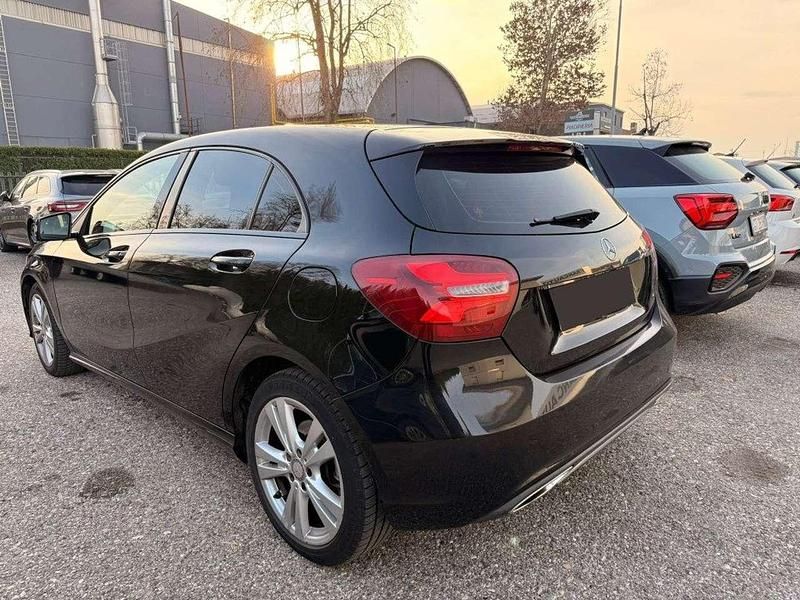 Usata Mercedes A200 Business 136 CV (100 kW) 2017 Nero Berlina