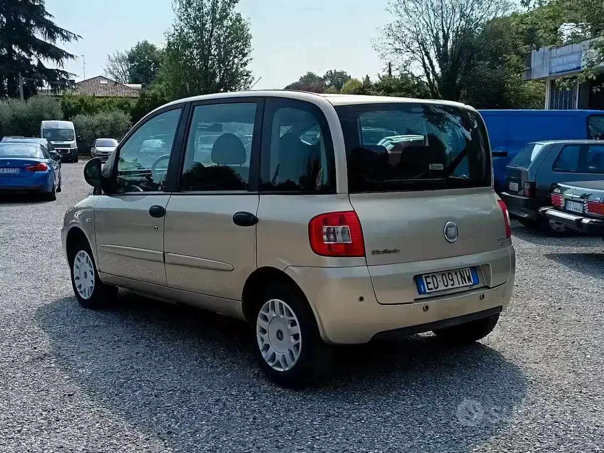 Usata Fiat Multipla 103 CV (75 kW) 2010 Other Monovolume