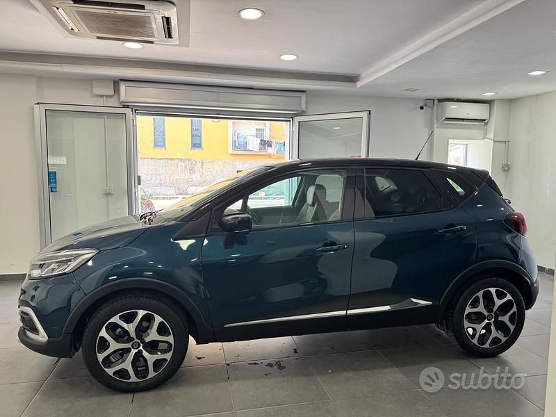 Usata Renault Captur 131 CV (96 kW) 2020 Blu SUV