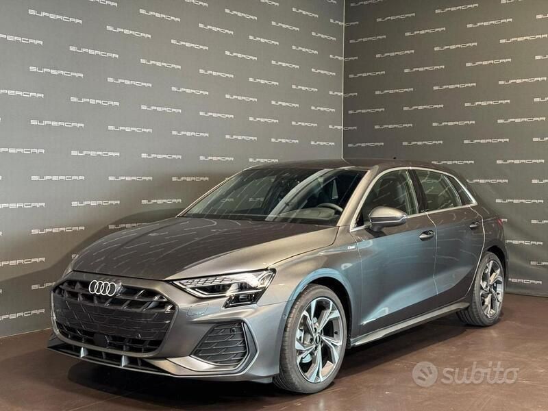 Nuova Audi A3 S-Line 150 CV (110 kW) 2025 Grigio Berlina