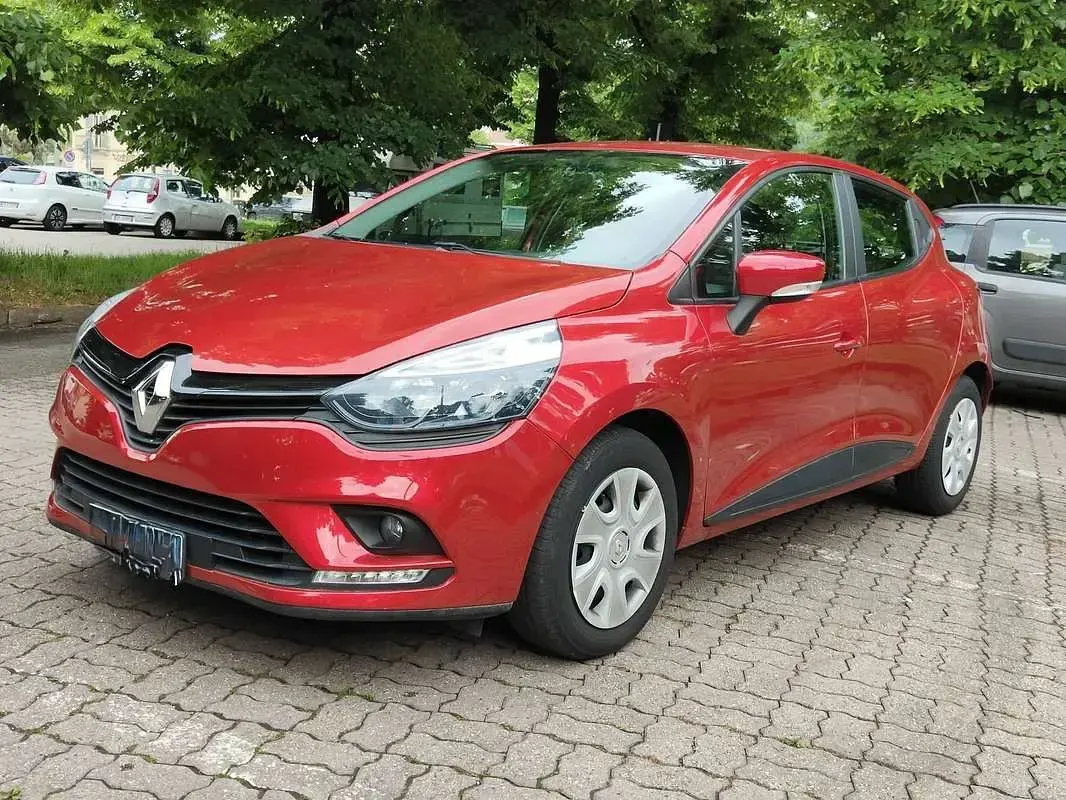 Usata Renault Clio IV Life 90 CV (66 kW) 2018 Rosso Berlina