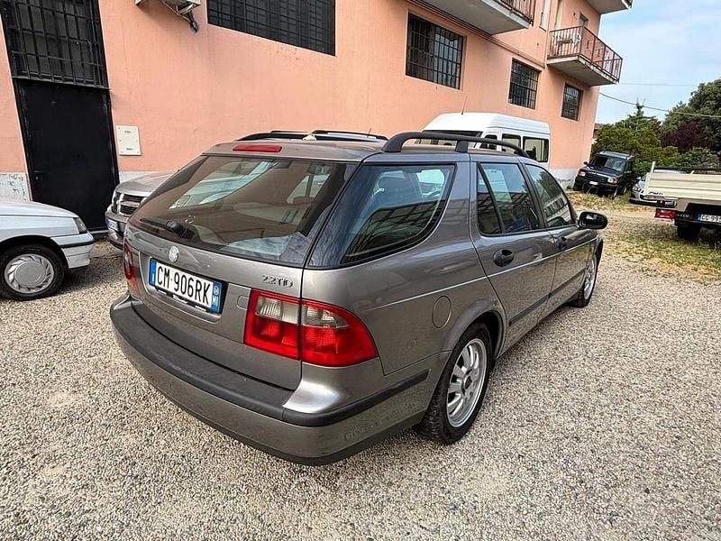 Usata Saab 9-5 Vector 120 CV (88 kW) 2004 Grigio Station wagon