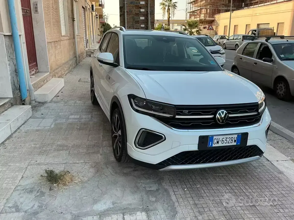 Usata VW T-Cross R-line 115 CV (84 kW) 2024 Bianco SUV