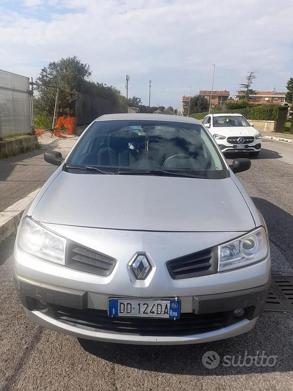 Usata Renault Mégane II 100 CV (73 kW) 2005 Berlina