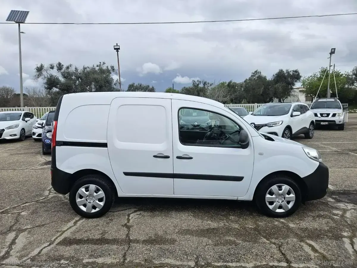 Usata Renault Kangoo 110 CV (80 kW) 2018 Bianco Monovolume