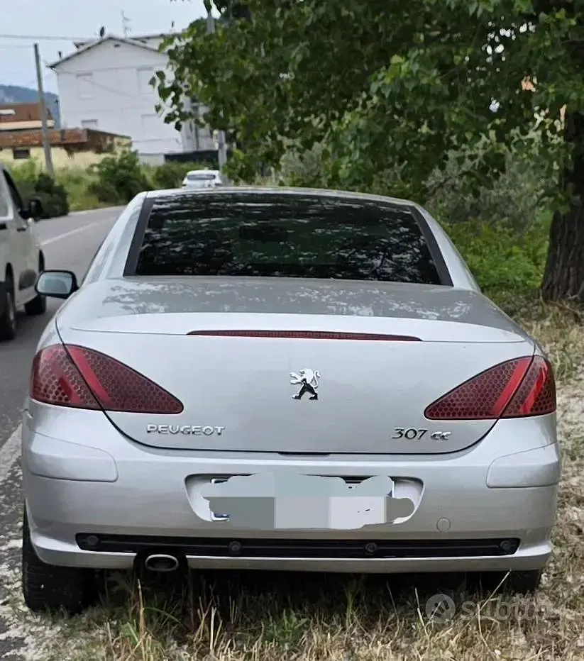 Usata Peugeot 307 CC 136 CV (100 kW) 2007 Grigio Cabrio