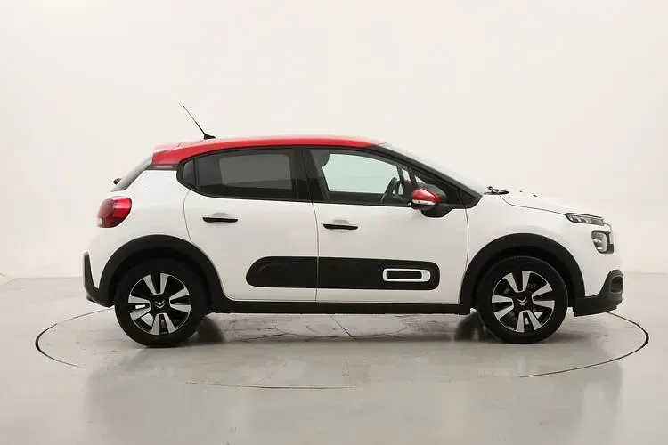 Gebraucht Citroën C3 Shine 83 PS (61 kW) 2023 Kleinwagen
