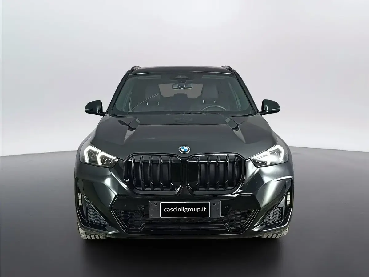 Usata BMW X1 M Sport 197 CV (144 kW) 2025 Saphirschwarz metallizzato SUV