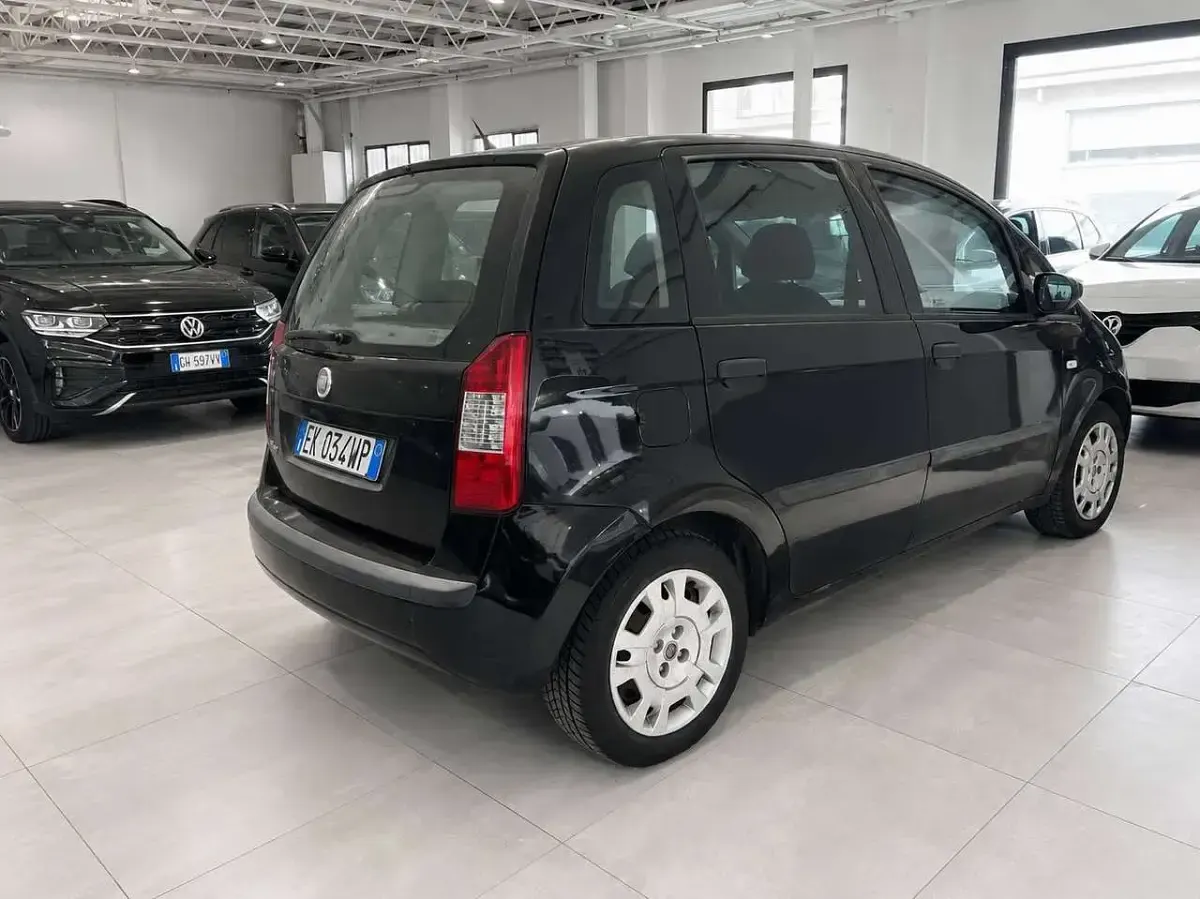 Usata Fiat Idea Active 95 CV (69 kW) 2011 Grigio Monovolume
