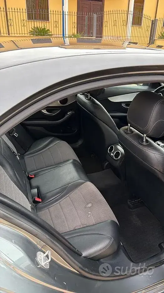 Usata Mercedes C220 170 CV (125 kW) 2019 Grigio Berlina