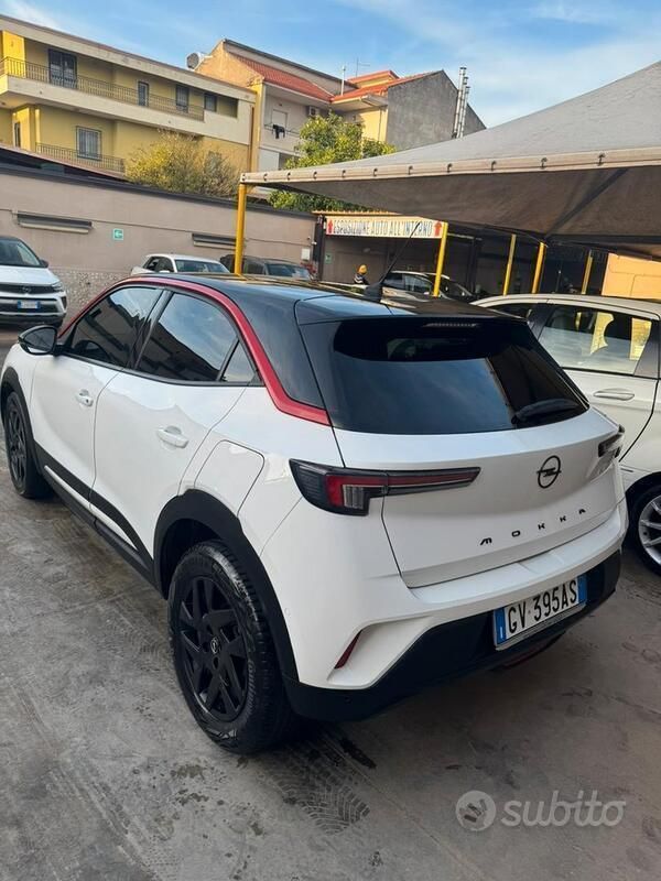 Usata Opel Mokka 110 CV (80 kW) 2022 Bianco SUV