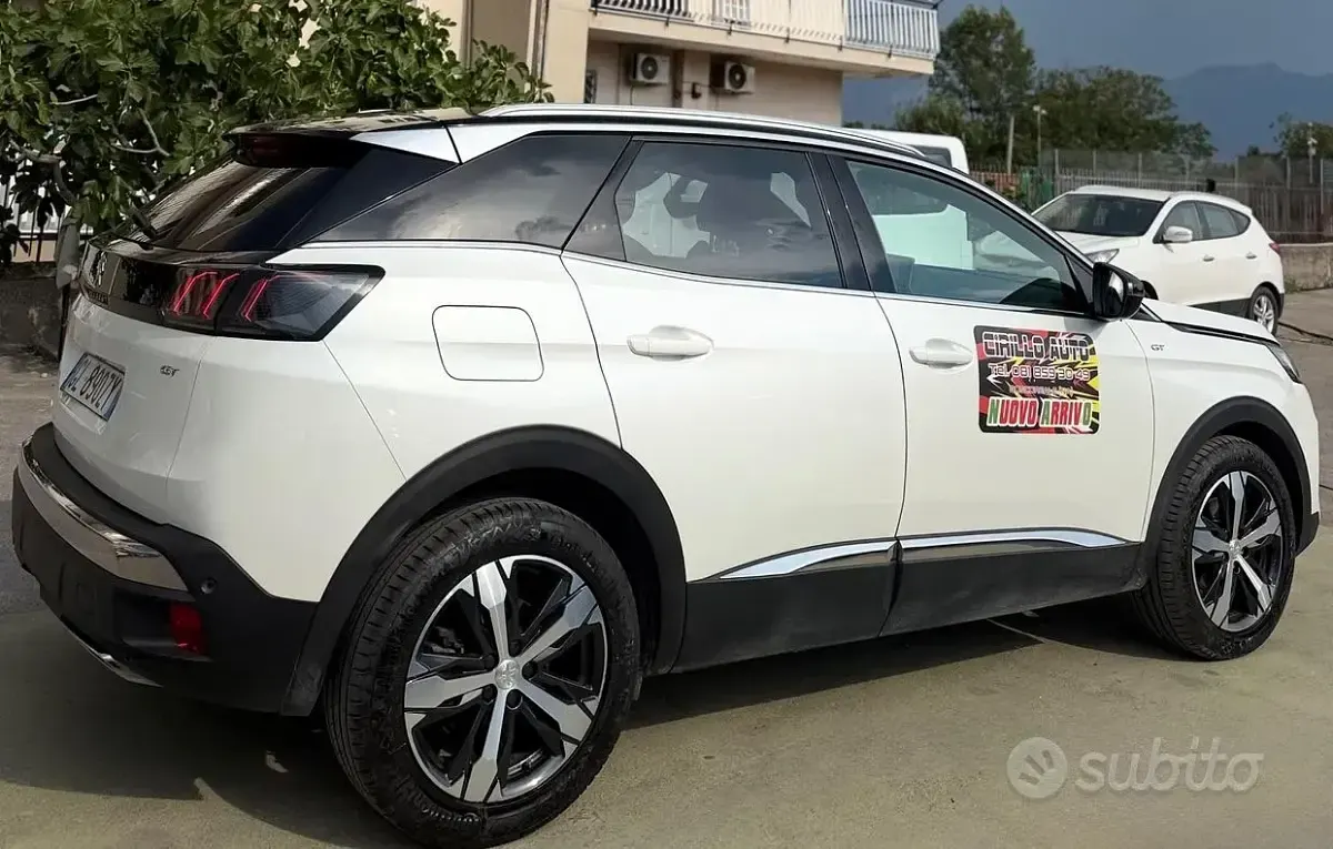 Usata Peugeot 3008 GT-line 131 CV (96 kW) 2022 Bianco SUV