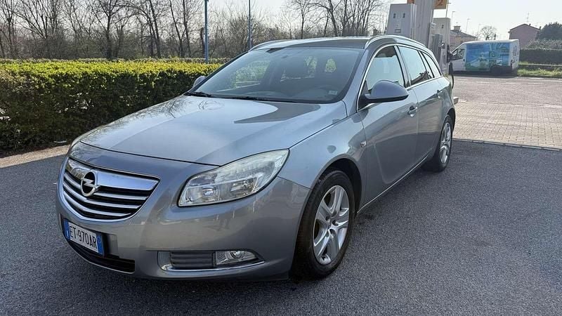 Usata Opel Insignia Cosmo 177 CV (130 kW) 2013 Grigio Station wagon