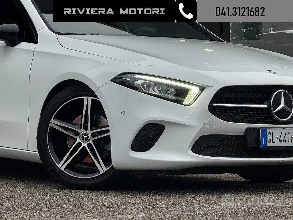 Usata Mercedes A200 Night 150 CV (110 kW) 2023 Bianco Berlina
