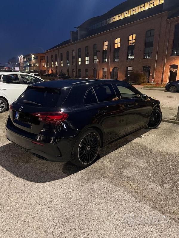 Usata Mercedes A180 Advanced Plus 116 CV (85 kW) 2023 Nero Berlina