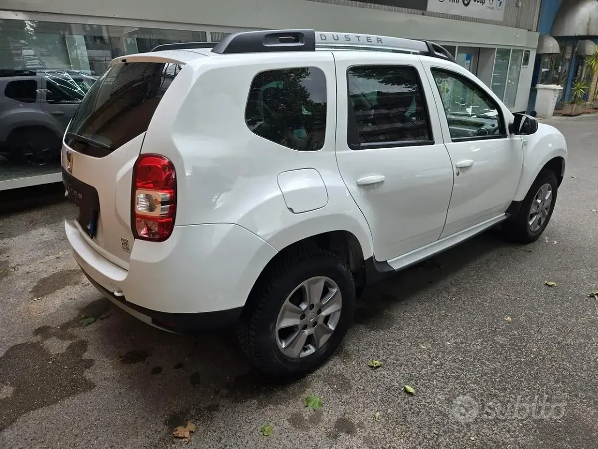 Usata Dacia Duster Ambiance 109 CV (80 kW) 2016 Bianco SUV