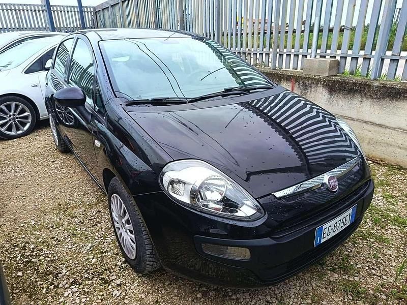 Usata Fiat Punto Evo Dynamic 69 CV (50 kW) 2011 Other Utilitaria