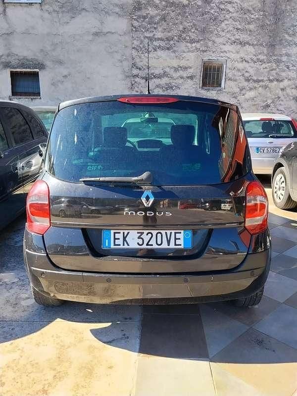 Usata Renault Modus Expression 101 CV (74 kW) 2011 Monovolume