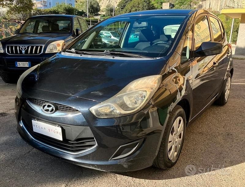 Usata Hyundai ix20 Comfort 77 CV (56 kW) 2011 Nero Utilitaria